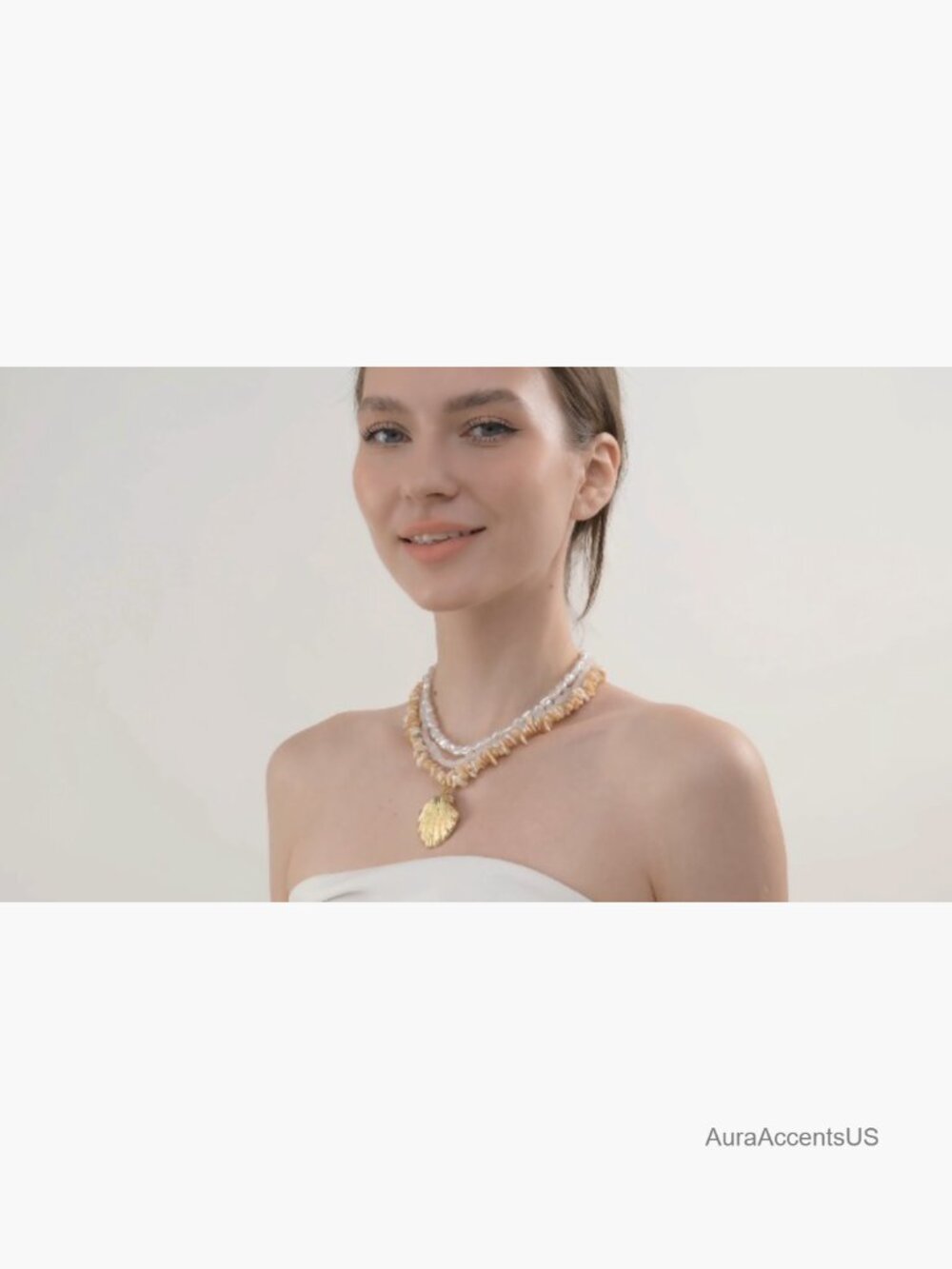 3-Layer Seashell Pendant Necklace, Gold Brass Beach Necklace for Women - Picture 7 of 7